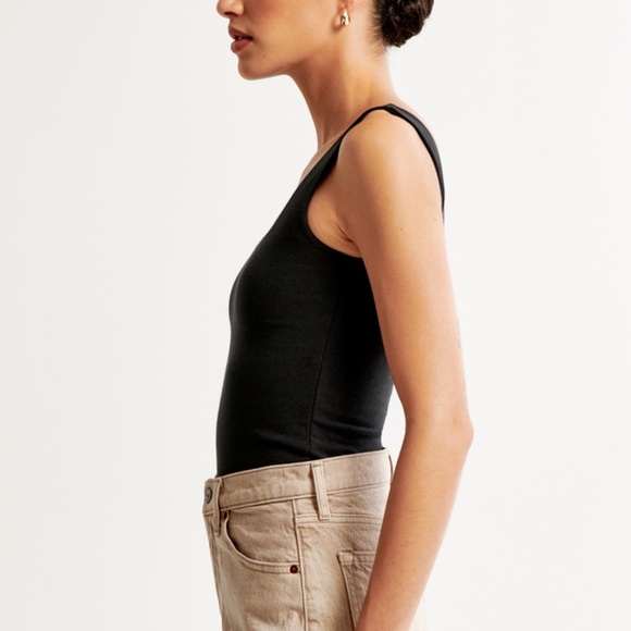 Abercrombie Cotton Blend Seamless Fabric Square Neck Tank Top - Picture 4 of 7